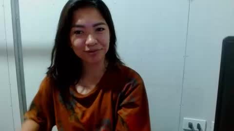 Snapshot of beautiful_sm1le chatting on November 13, 2025, 5:17 am Smiley online show from November 13, 2025, 5:17 am