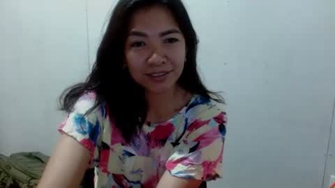 Snapshot of beautiful_sm1le chatting on December 1, 2025, 5:45 am Smiley online show from December 1, 2025, 5:45 am