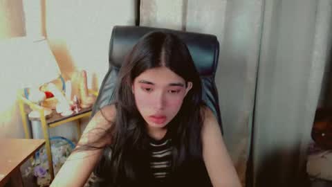 Snapshot of beautifultrixie chatting on June 23, 2026, 8:18 pm TRIXIE online show from June 23, 2026, 8:18 pm