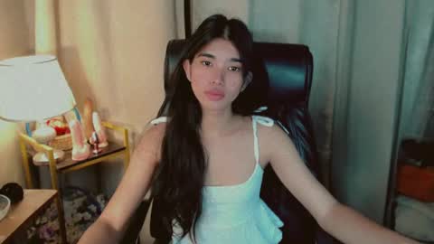 Snapshot of beautifultrixie chatting on June 27, 2026, 7:08 pm TRIXIE online show from June 27, 2026, 7:08 pm