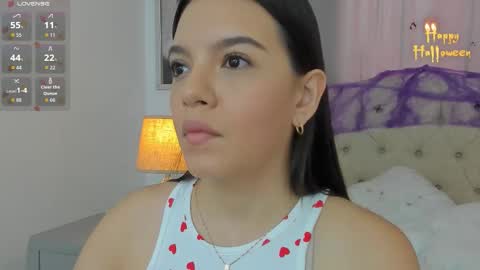 Ariana Reyes online show from October 13, 2025, 12:38 pm