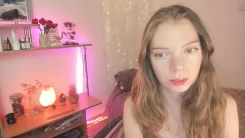 Eliise online show from February 13, 2026, 2:02 pm