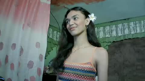 Snapshot of beautyhotasia123 chatting on December 19, 2024, 12:13 am beautyhotasia123 online show from December 19, 2024, 12:13 am