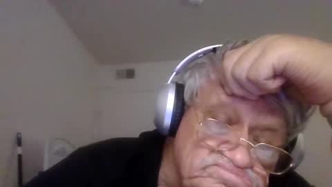 beautytomyeyes online show from November 4, 2025, 3:27 am