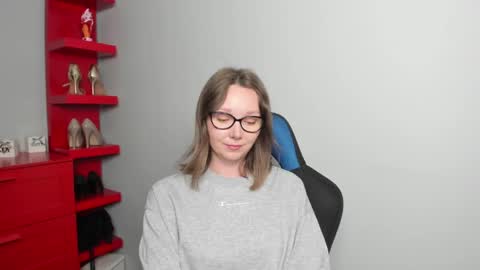 Zoe online show from June 5, 2026, 7:25 am