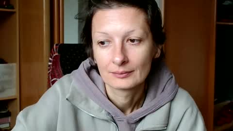 Raluca online show from November 10, 2025, 8:46 am