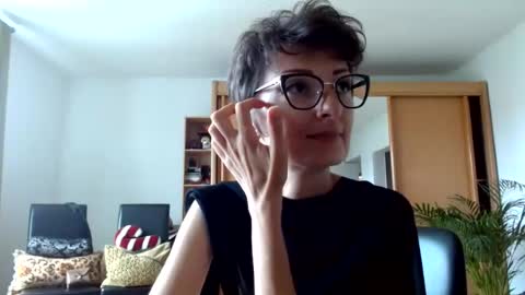 Raluca online show from July 13, 2026, 10:51 am