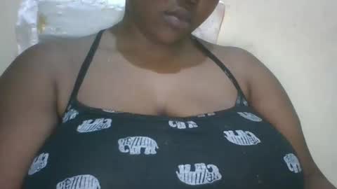 bebswee21 online show from May 5, 2026, 10:23 am