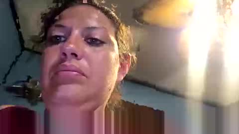 Snapshot of beccabee37 chatting on September 25, 2025, 6:33 pm beccabee37 online show from September 25, 2025, 6:33 pm