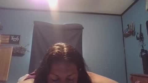 Snapshot of beccabee37 chatting on October 5, 2025, 6:06 pm beccabee37 online show from October 5, 2025, 6:06 pm