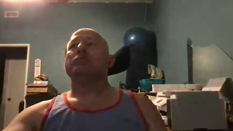 Snapshot of beckster040 chatting on June 10, 2026, 6:01 am beckster online show from June 10, 2026, 6:01 am