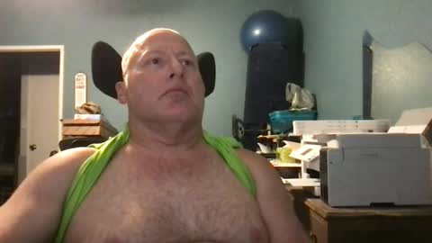 Snapshot of beckster040 chatting on June 12, 2026, 7:07 am beckster online show from June 12, 2026, 7:07 am
