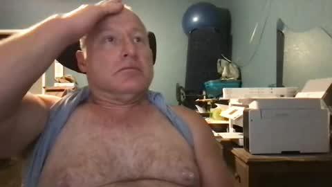 Snapshot of beckster040 chatting on June 23, 2026, 5:05 am beckster online show from June 23, 2026, 5:05 am