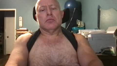Snapshot of beckster040 chatting on July 8, 2026, 5:34 am beckster online show from July 8, 2026, 5:34 am