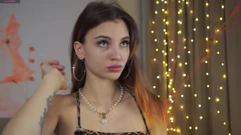 Melissa online show from November 21, 2025, 11:09 am