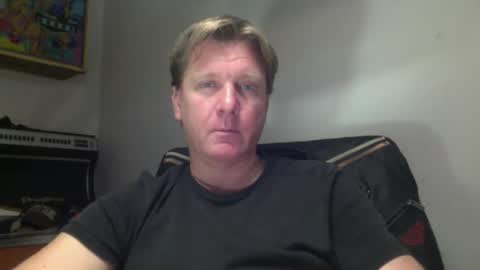 Snapshot of beefeater_7 chatting on November 18, 2025, 9:08 pm beefeater_7 online show from November 18, 2025, 9:08 pm