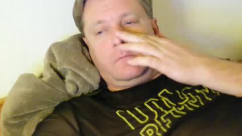 Snapshot of beefeater_7 chatting on November 25, 2025, 10:43 pm beefeater_7 online show from November 25, 2025, 10:43 pm