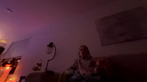 beezlyy online show from January 12, 2026, 7:02 am