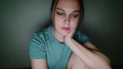 Snapshot of behappy4self chatting on April 24, 2026, 5:15 pm fuckharddadyback online show from April 24, 2026, 5:15 pm