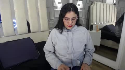 Snapshot of belen_green chatting on June 19, 2026, 11:47 am Belen online show from June 19, 2026, 11:47 am