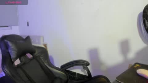 bella11_pm online show from February 12, 2026, 1:00 am