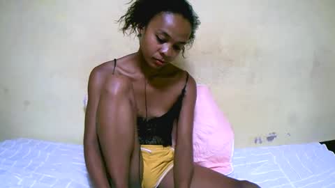 Snapshot of bella193999 chatting on December 21, 2024, 6:23 pm bella193999 online show from December 21, 2024, 6:23 pm