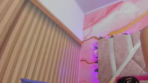 Melanie  online show from February 3, 2026, 10:42 am