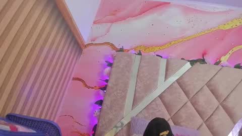 Melanie  online show from February 5, 2026, 10:31 am