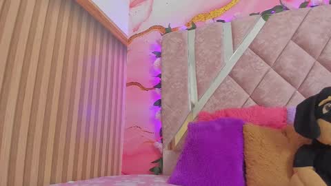 Melanie  online show from February 25, 2026, 10:36 am