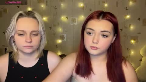 Snapshot of bella_and_alice chatting on January 17, 2026, 6:33 pm bella_and_alice online show from January 17, 2026, 6:33 pm