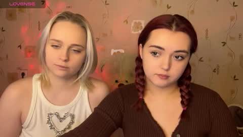 Snapshot of bella_and_alice chatting on February 11, 2026, 9:53 pm bella_and_alice online show from February 11, 2026, 9:53 pm