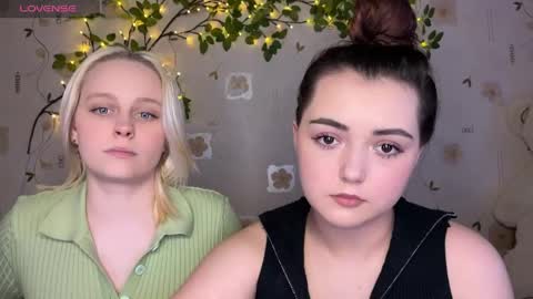Snapshot of bella_and_alice chatting on May 1, 2026, 4:33 pm bella_and_alice online show from May 1, 2026, 4:33 pm