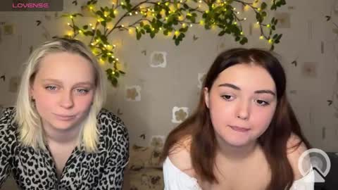 Snapshot of bella_and_alice chatting on May 12, 2026, 4:15 pm bella_and_alice online show from May 12, 2026, 4:15 pm