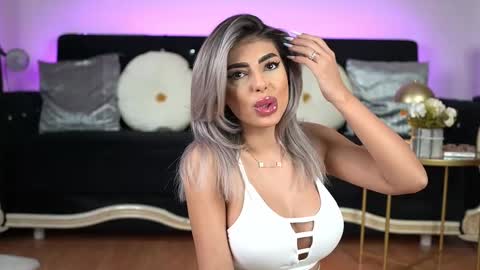 Emma  Bella online show from February 21, 2025, 9:54 pm