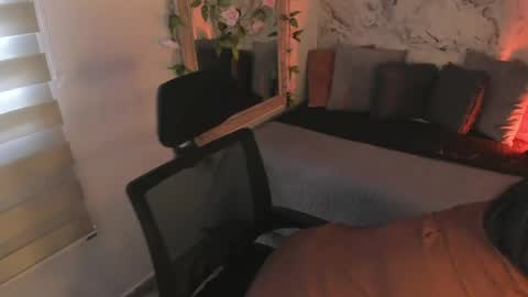 Snapshot of bella_desi chatting on May 9, 2026, 1:27 pm Dessi online show from May 9, 2026, 1:27 pm