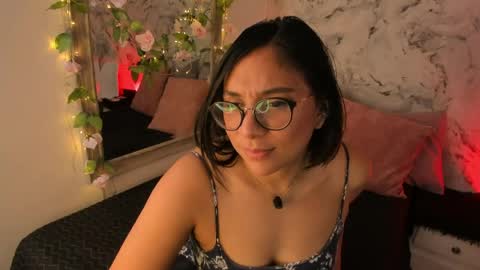 Snapshot of bella_desi chatting on May 27, 2026, 2:14 pm Dessi online show from May 27, 2026, 2:14 pm