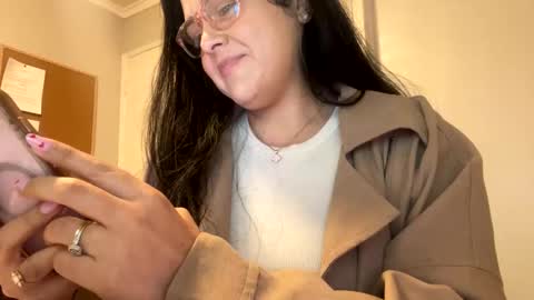 bella_dulce online show from February 11, 2025, 10:28 pm