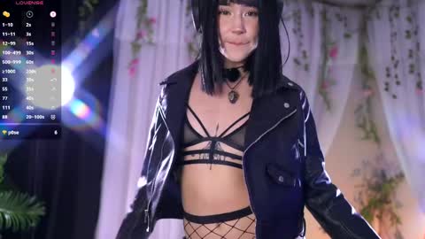 In instagran bel myangel online show from April 8, 2026, 11:27 pm