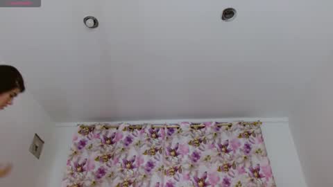 bella_gentle online show from February 25, 2026, 10:03 am