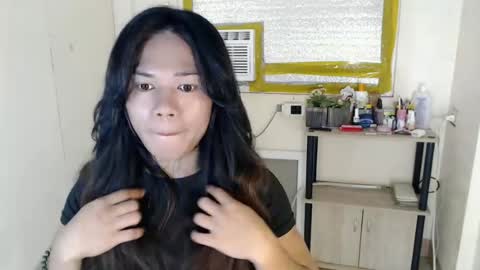 bella_ngo online show from June 7, 2026, 10:19 am