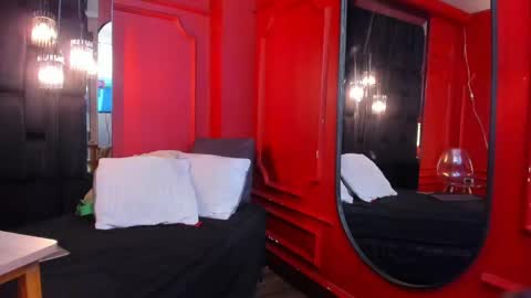 Bella Riviera online show from April 15, 2026, 7:58 pm