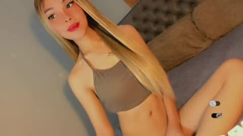 Bella online show from May 18, 2026, 4:07 am