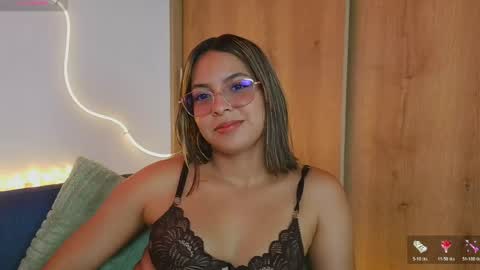 Snapshot of bellabeth_ chatting on May 10, 2026, 4:50 am Betsy online show from May 10, 2026, 4:50 am