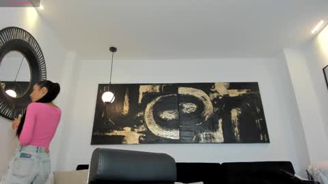  Bella C  online show from March 5, 2025, 12:33 pm