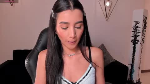  Bella C  online show from October 2, 2025, 11:28 am