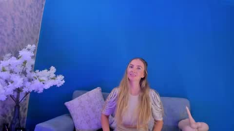 Bella Marie online show from April 11, 2026, 8:35 pm