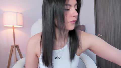 Bella Mia online show from February 22, 2026, 2:59 pm