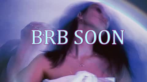 bellaparker_ online show from December 19, 2025, 9:49 am