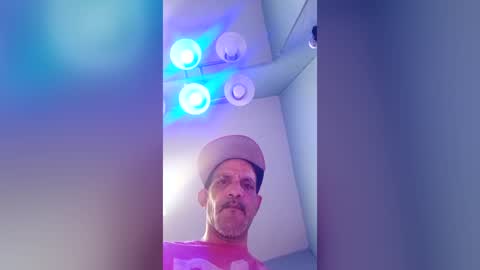 Bellaskeykeeper online show from June 24, 2026, 2:21 am