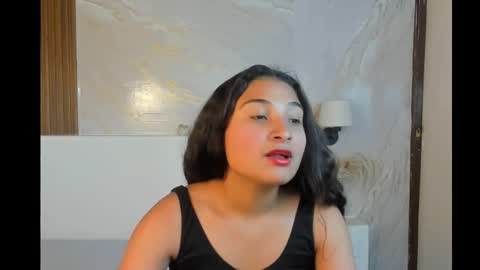 Bella online show from September 17, 2025, 3:35 pm